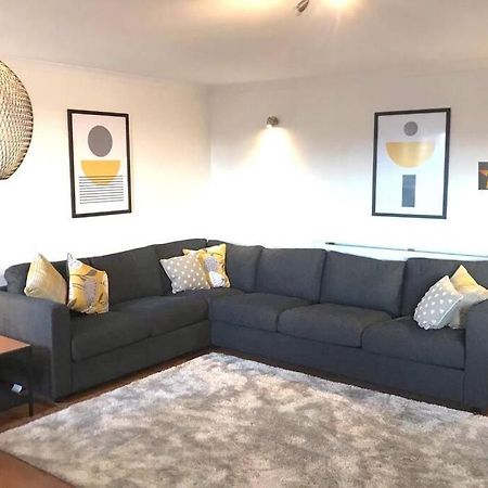Waterfront Living In Leith With Free Parking! Apartamento Edimburgo Exterior foto